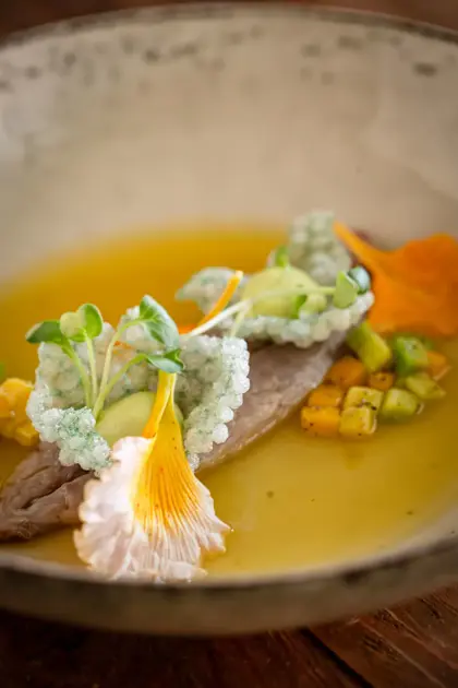 /clients/Helmi/Helmi_chefs_table_6.jpg